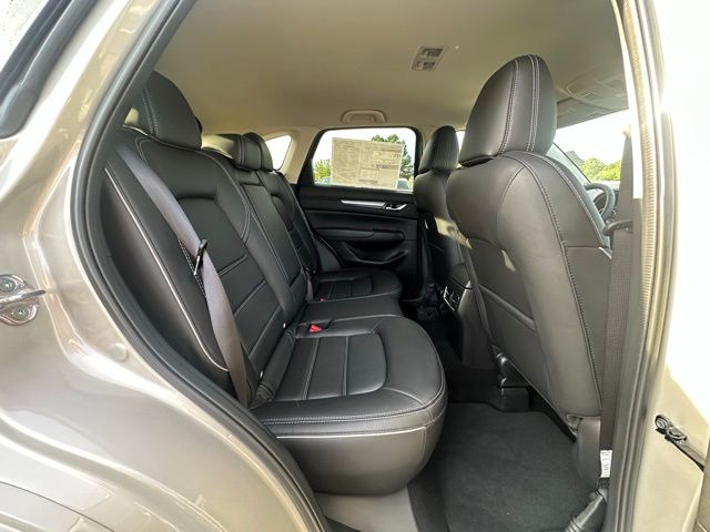 2025 Mazda CX-5 2.5 S Preferred photo 31