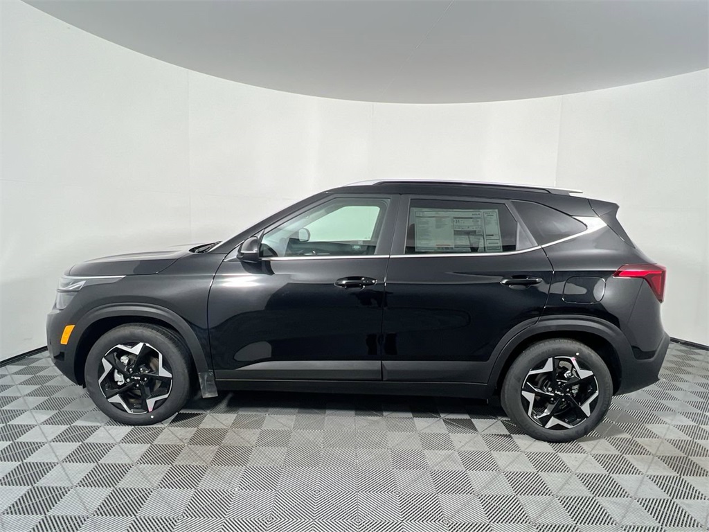 2026 Kia Seltos EX photo 3