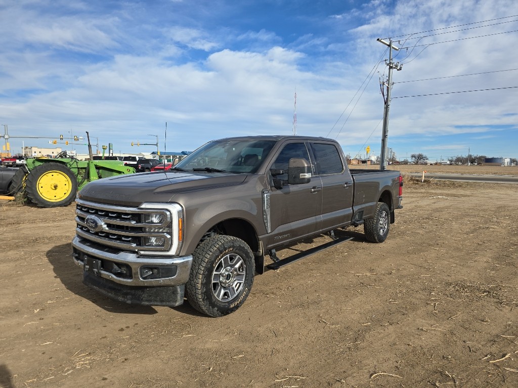 2023 Ford F-250 Super Duty Lariat's photo