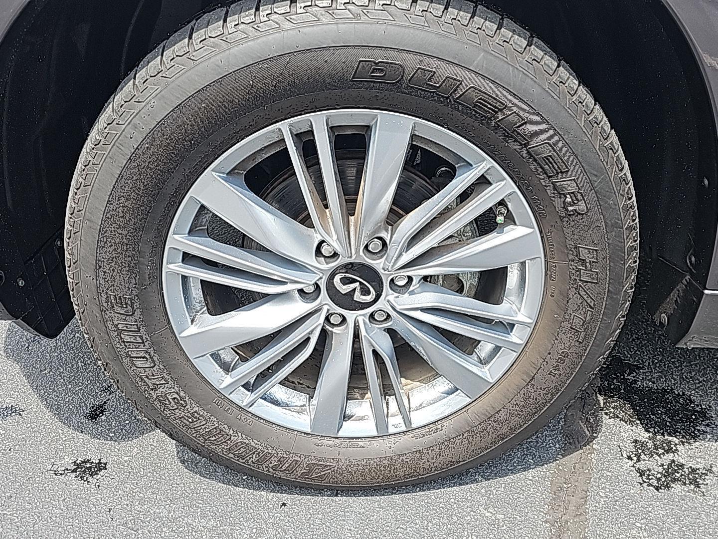 2024 Infiniti QX80 Luxe photo 9