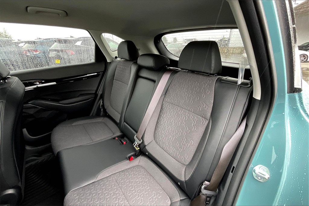2025 Kia Seltos S photo 9