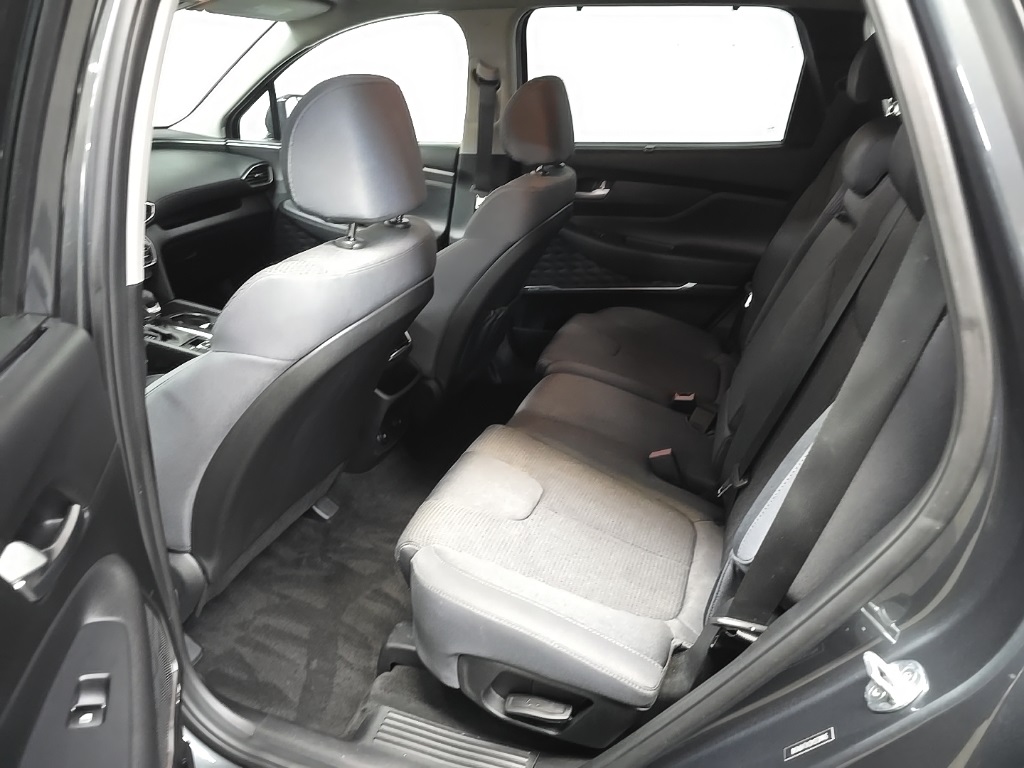 2020 Hyundai Santa Fe SEL photo 28