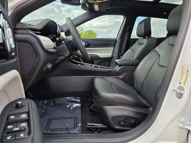 2025 Jeep Compass Limited photo 21