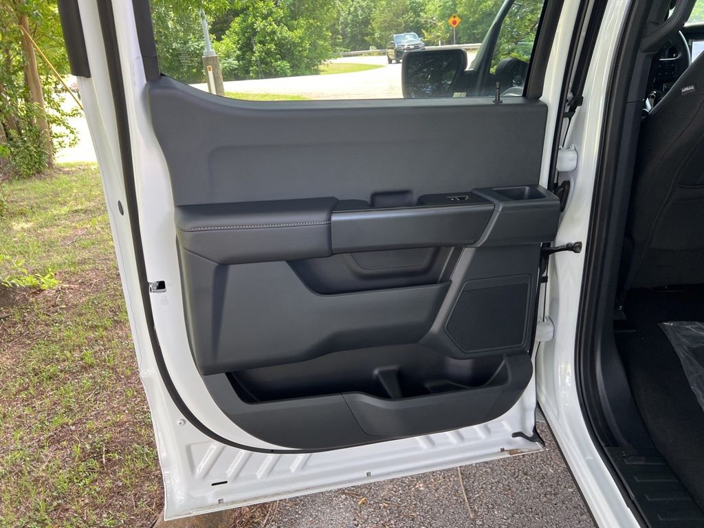 2025 Ford F-150 STX photo 26