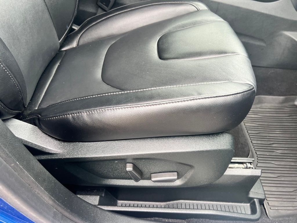 2022 Ford Edge Titanium photo 30