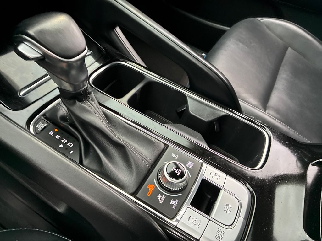2022 Kia Telluride S photo 24
