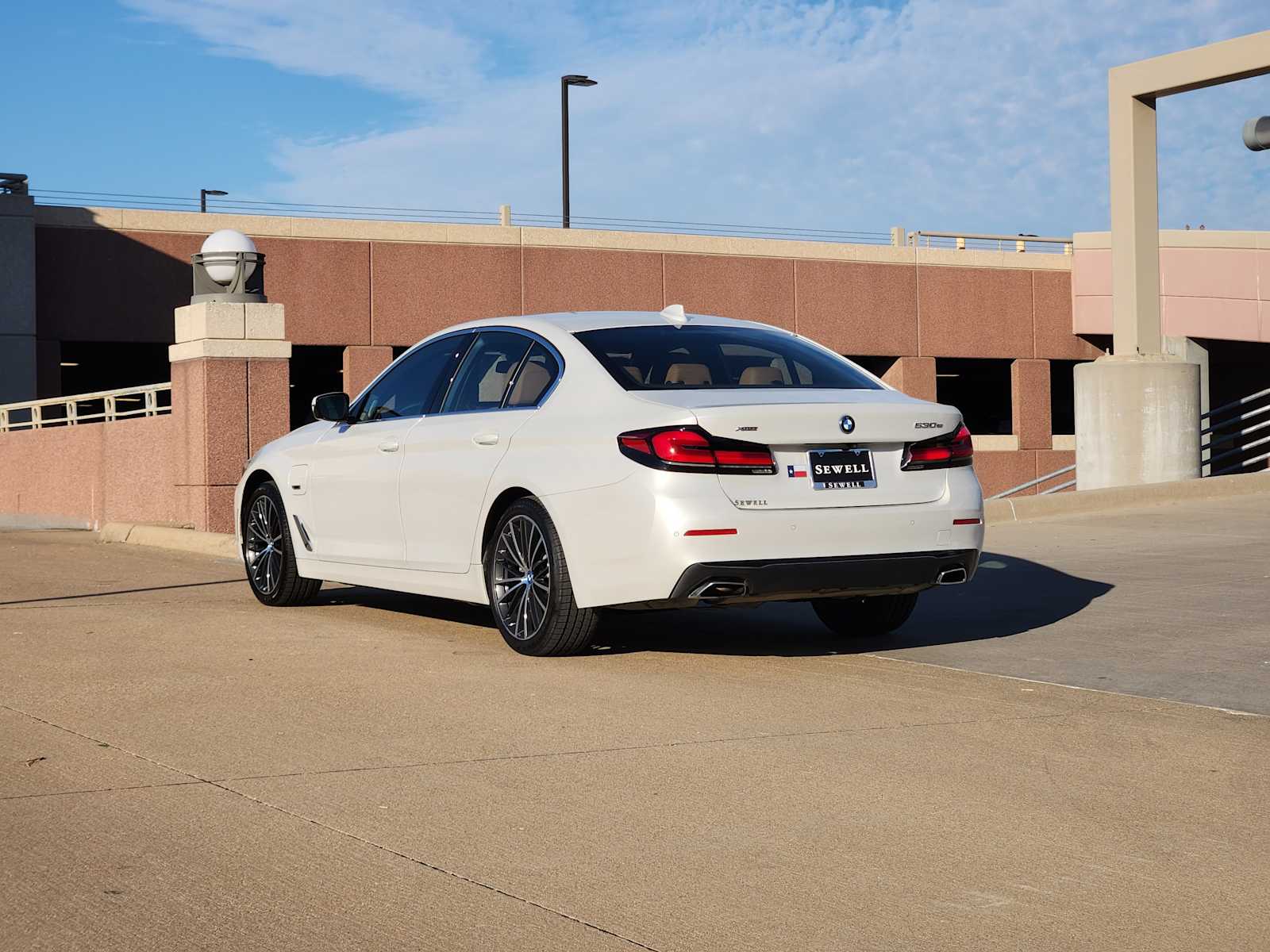 2023 Bmw 530e xDrive photo 3