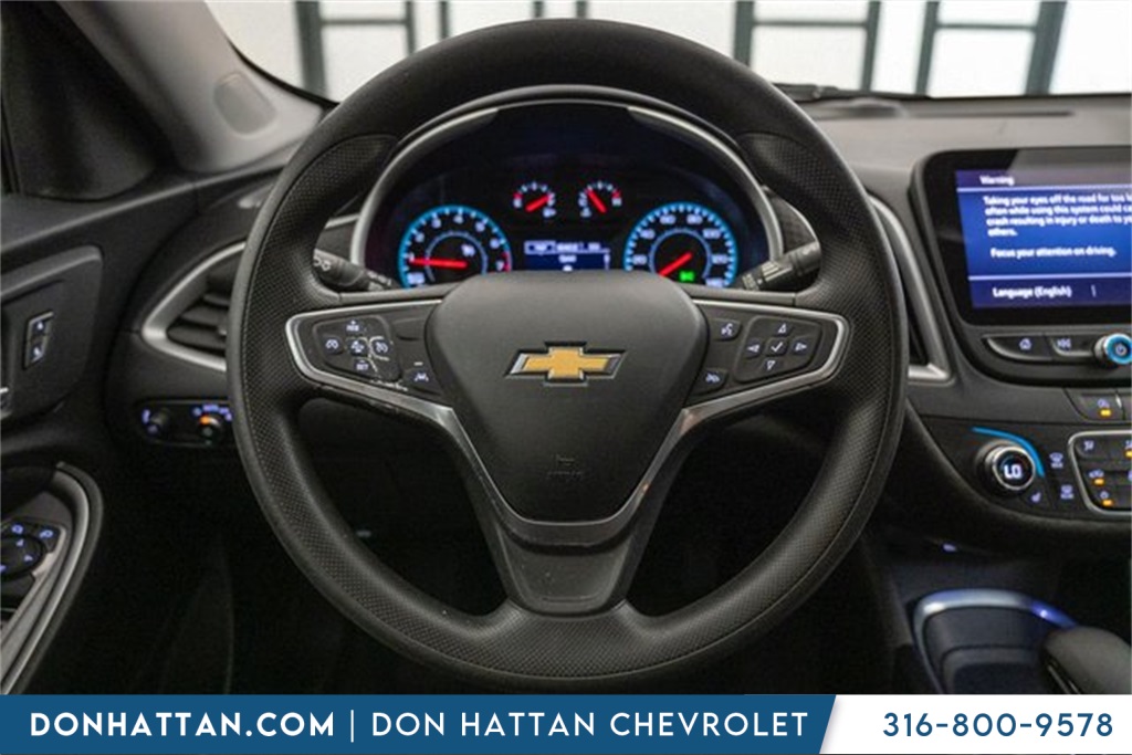 2023 Chevrolet Malibu 1LT photo 3