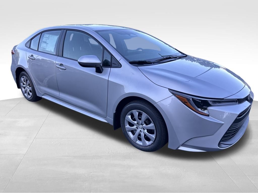 2025 Toyota Corolla LE photo 7
