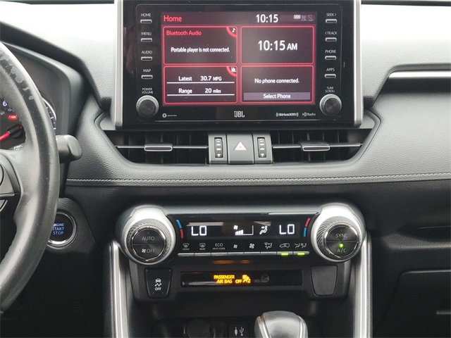 2019 Toyota RAV4 XLE Premium photo 17
