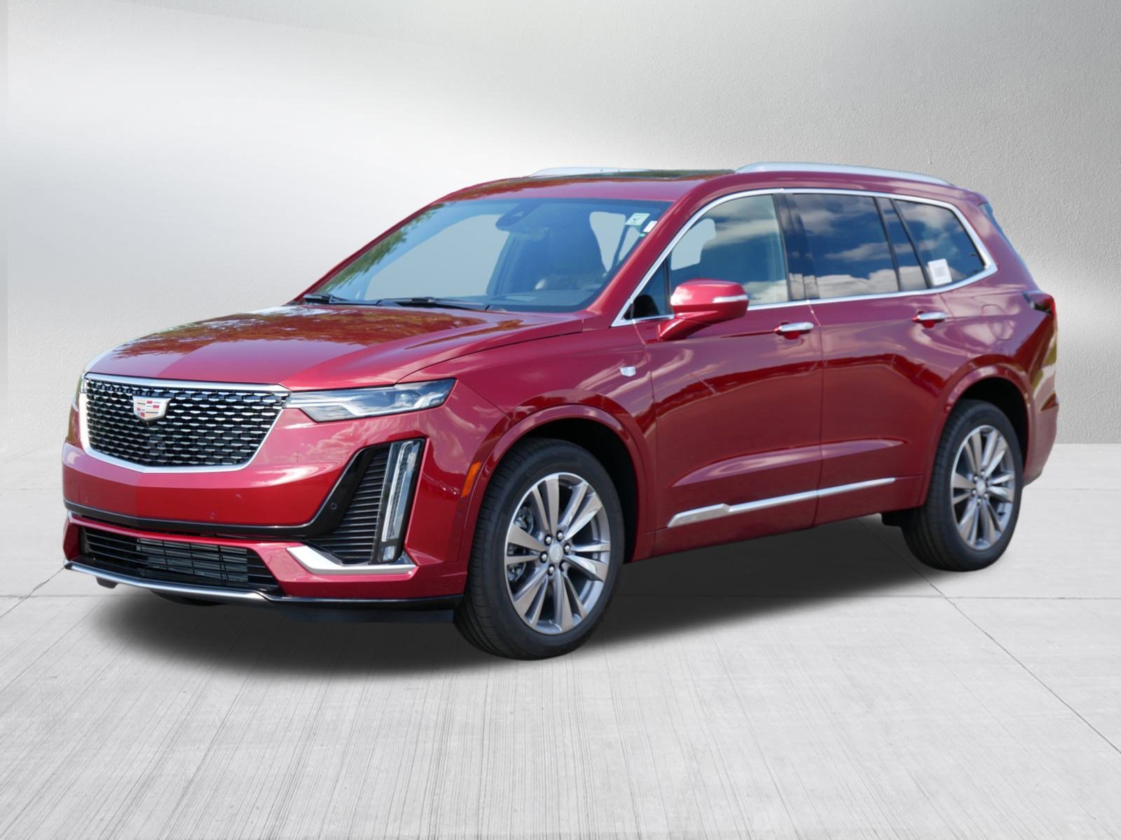 2025 Cadillac XT6 Premium Luxury photo 3