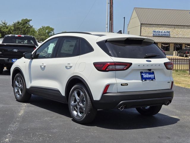 2025 Ford Escape ST-Line photo 2
