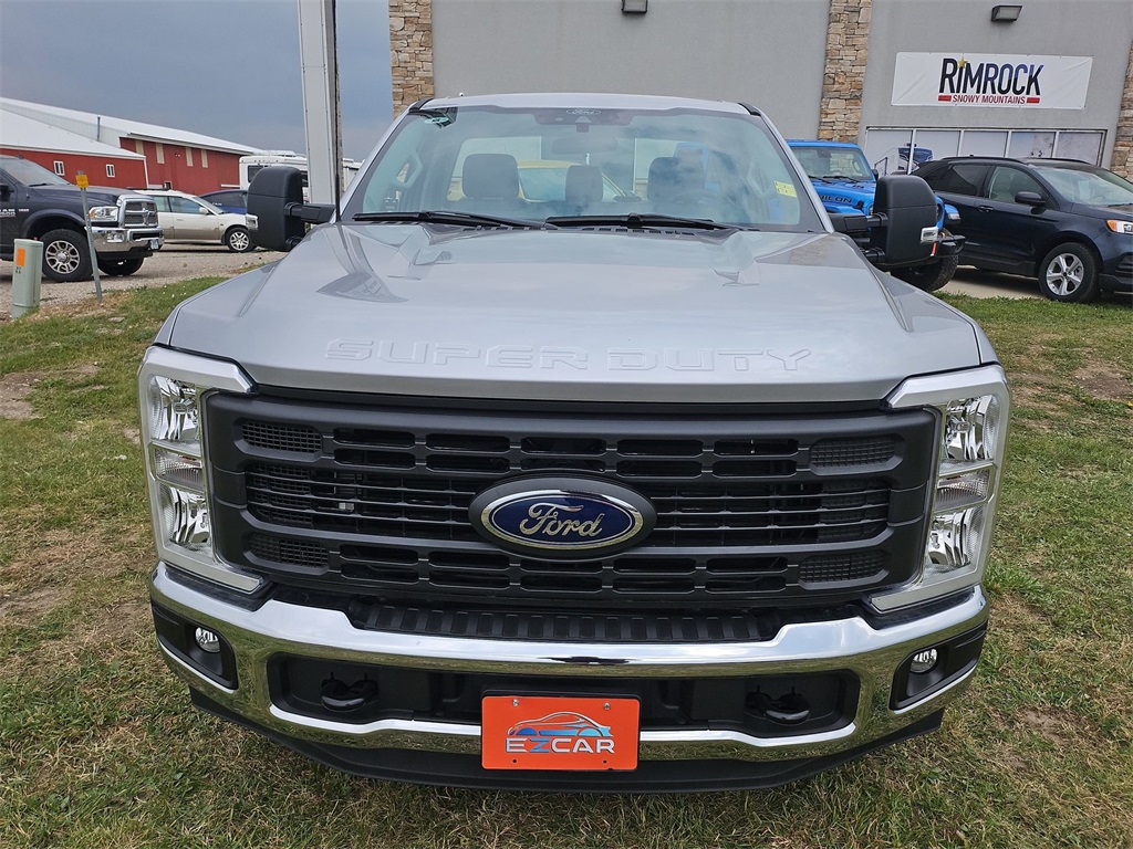 2024 Ford F-350 photo 24