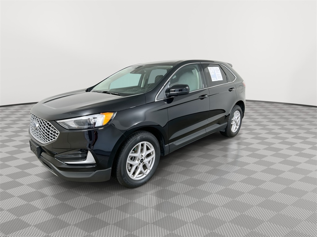 2024 Ford Edge SEL photo 4
