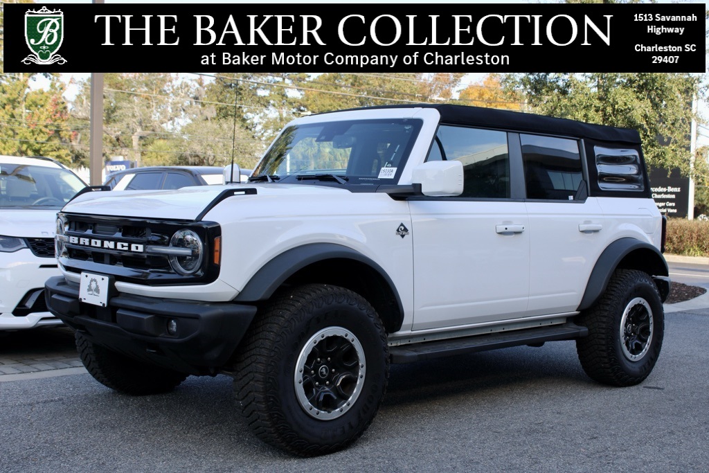 2023 Ford Bronco 4-Door Outer Banks's photo