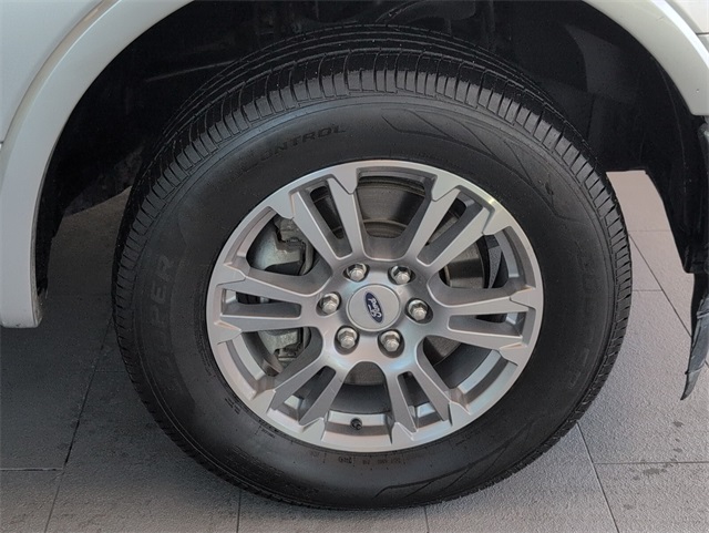 2019 Ford F-150 Lariat photo 18