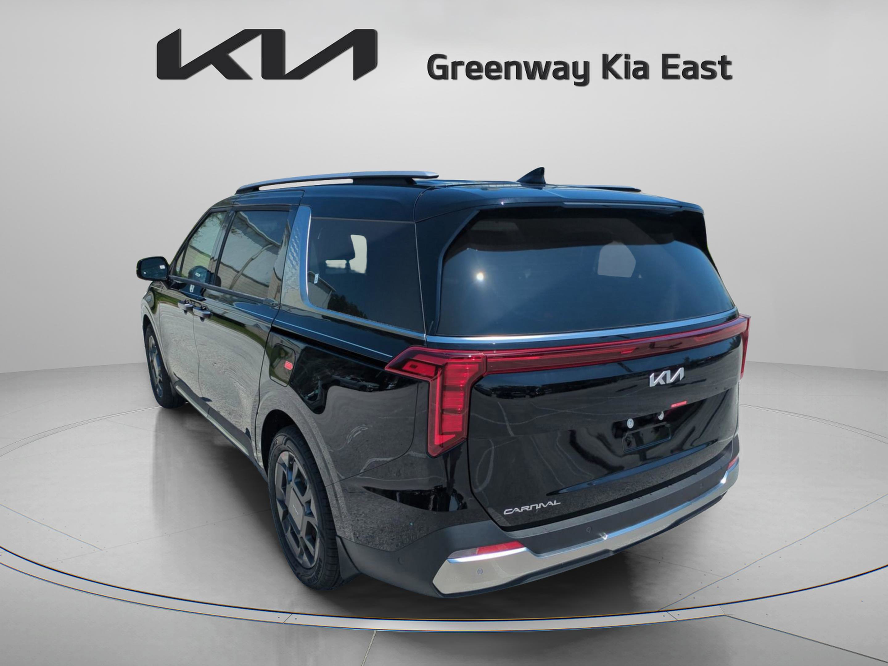 2026 Kia Carnival SX photo 5