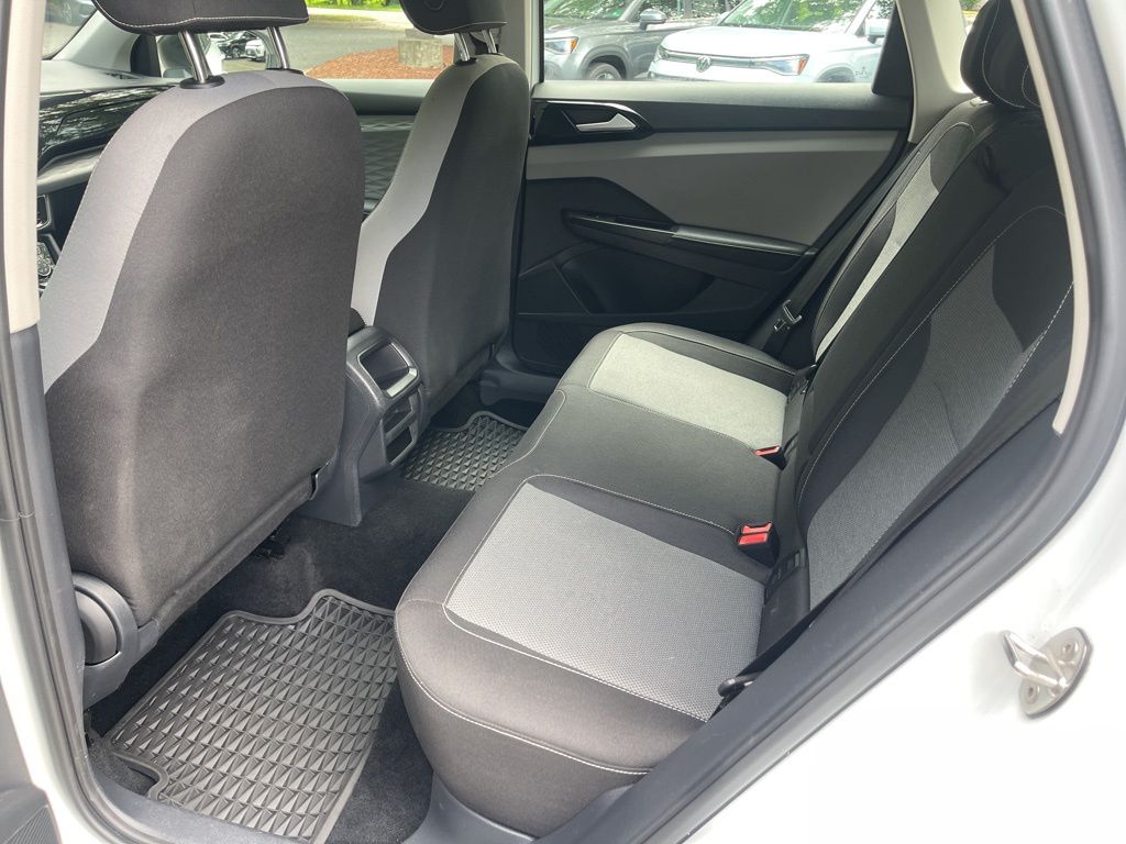 2024 Volkswagen Taos S photo 22