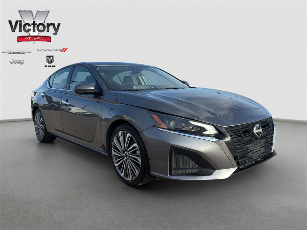 2023 Nissan Altima 2.5 SL photo 8
