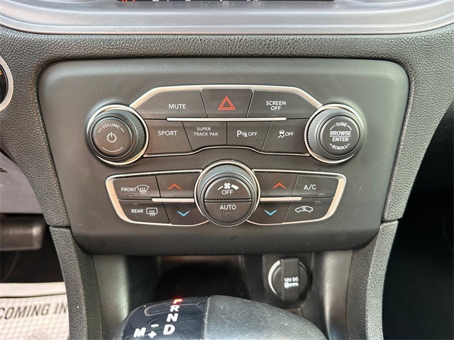 2023 Dodge Charger R/T photo 18