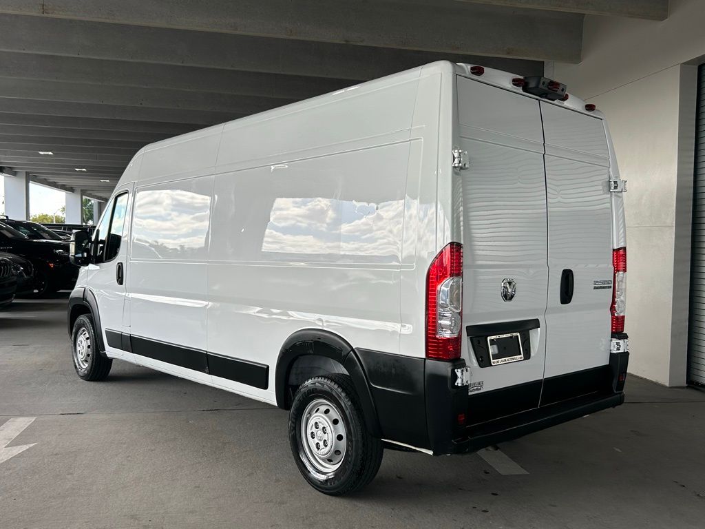 2023 Ram ProMaster 2500 photo 3