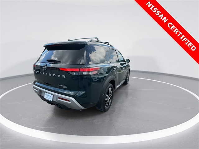 2023 Nissan Pathfinder Platinum photo 8