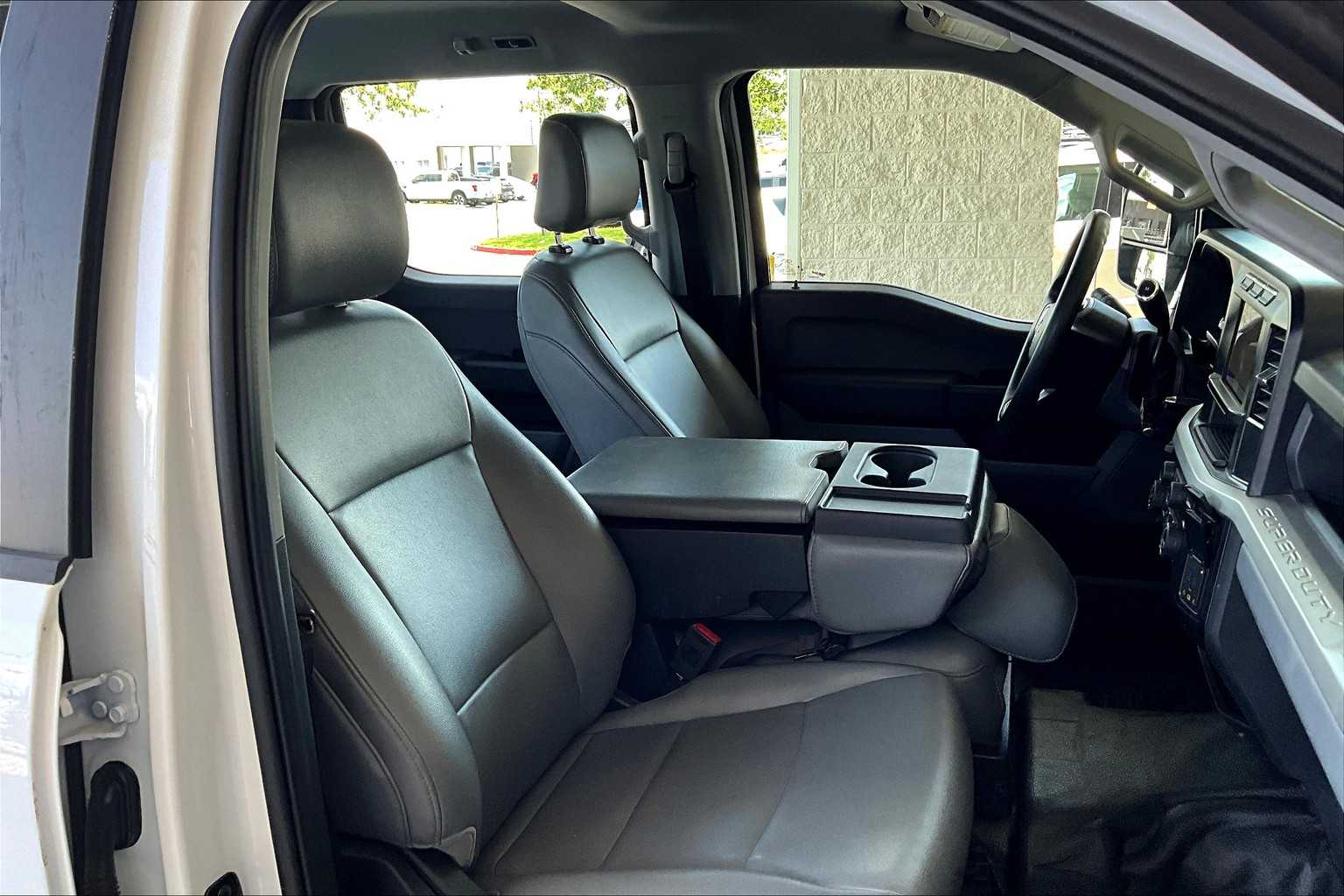 2024 Ford F-250 XL photo 8