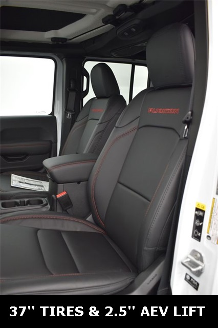 2025 Jeep Gladiator Rubicon photo 8