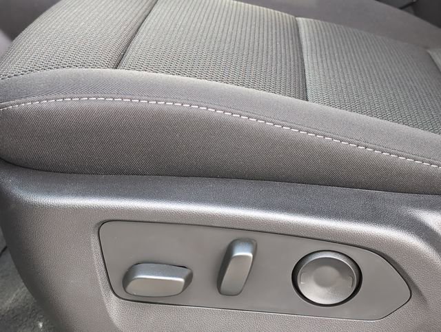 2025 Chevrolet Colorado Work Truck LT photo 10