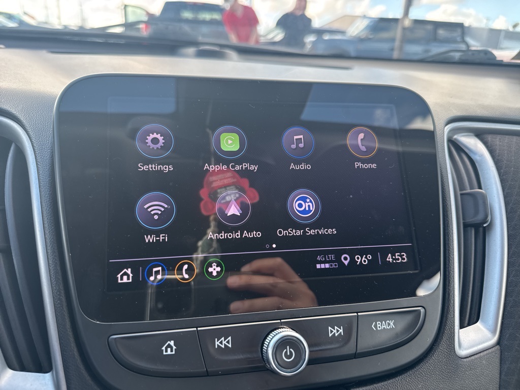 2022 Chevrolet Malibu LS photo 6