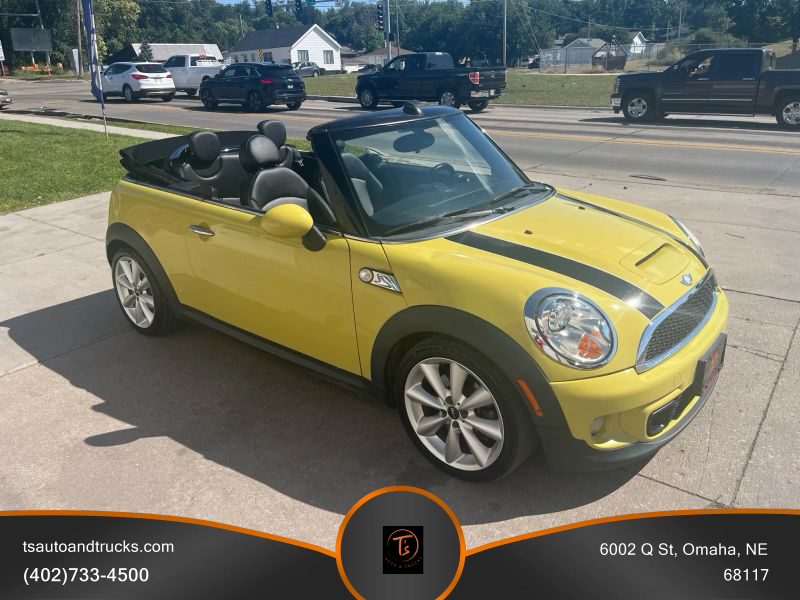 2011 Mini Cooper Convertible S photo 13