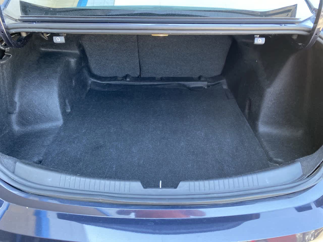 2023 Chevrolet Malibu 1LT photo 3