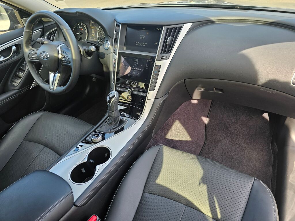 2024 Infiniti Q50 LUXE photo 13