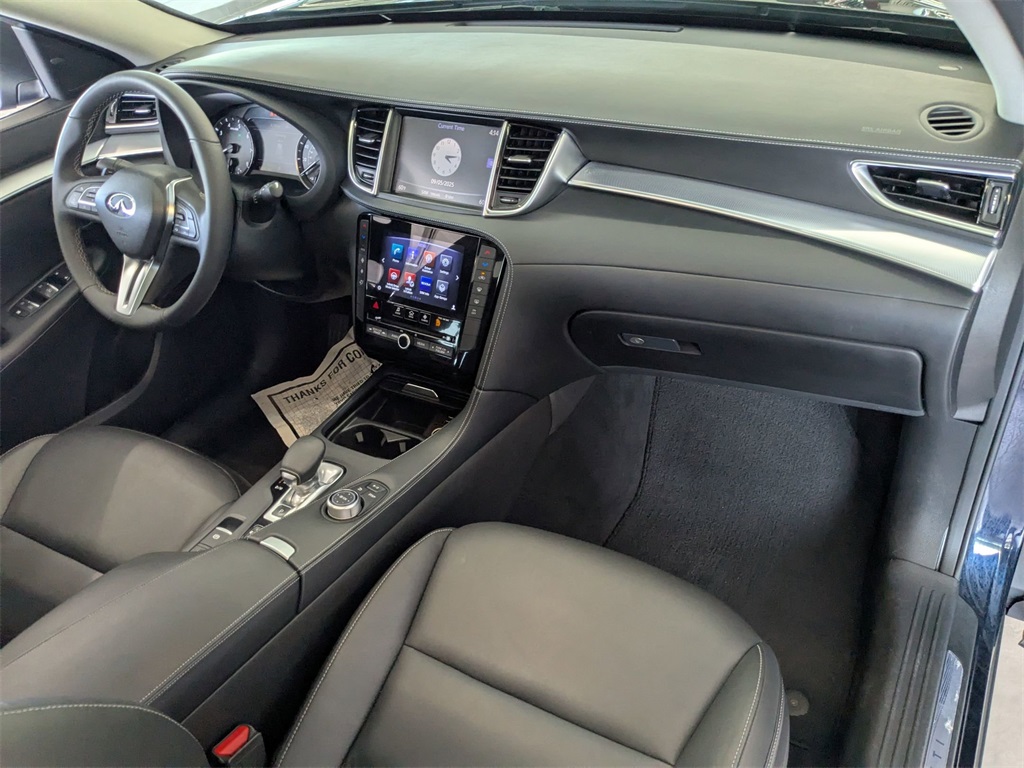 2019 Infiniti QX50 Luxe AWD photo 31