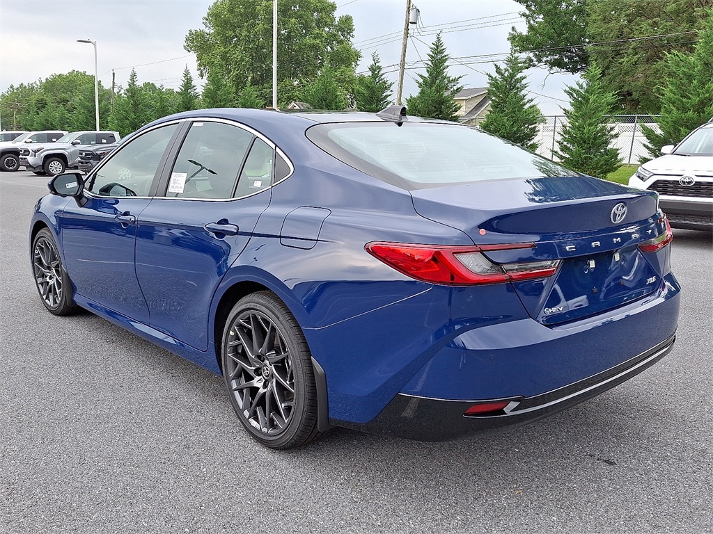 2025 Toyota Camry XLE photo 7