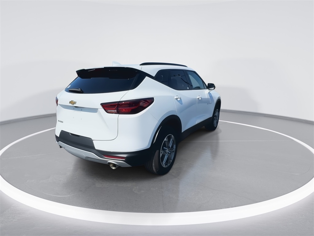 2023 Chevrolet Blazer 2LT photo 8