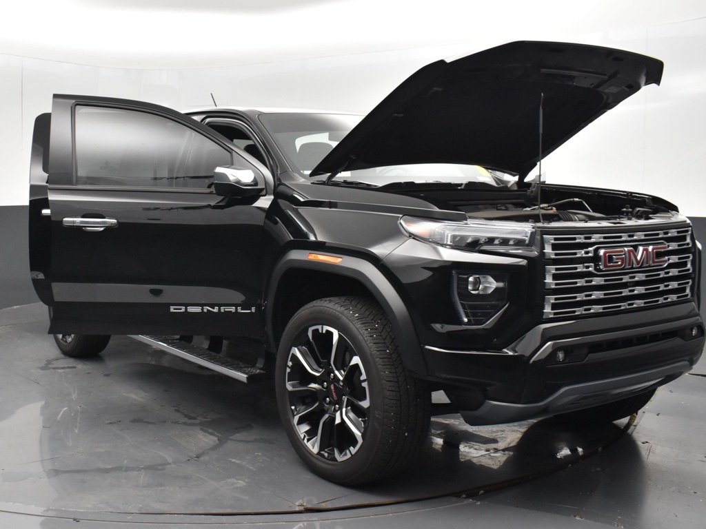 2024 Gmc Canyon Denali photo 30