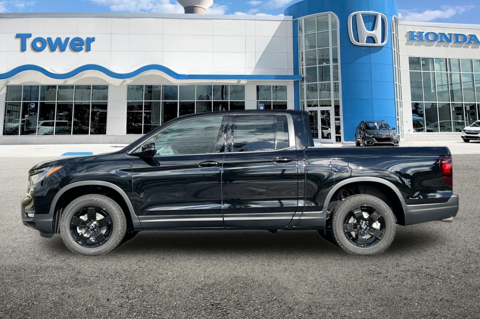 2025 Honda Ridgeline Black Edition photo 6