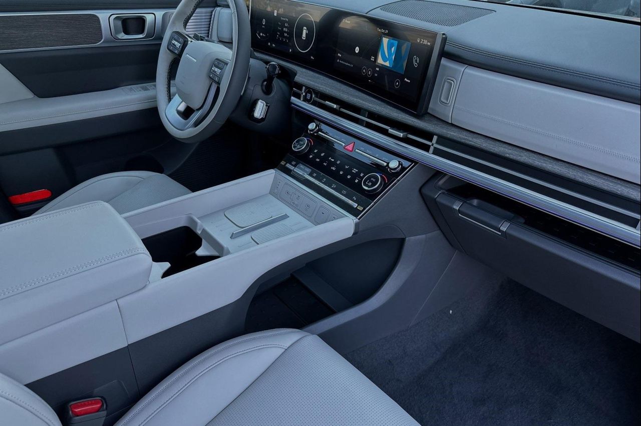 2025 Hyundai Santa Fe Calligraphy photo 15