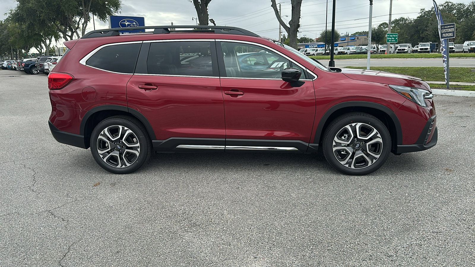 2025 Subaru Ascent Limited photo 25