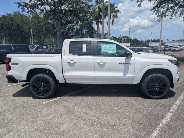 2025 Chevrolet Colorado Z71 photo 3
