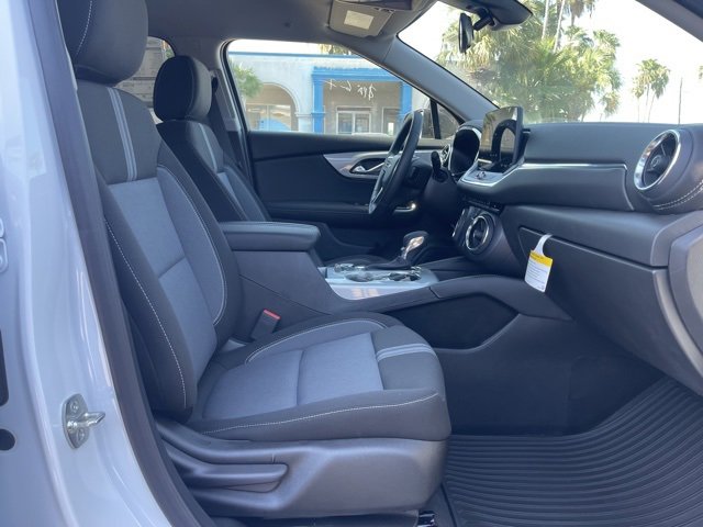 2025 Chevrolet Blazer 2LT photo 15