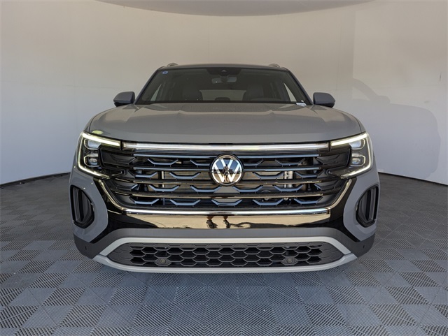 2025 Volkswagen Atlas Cross Sport SE Technology photo 3