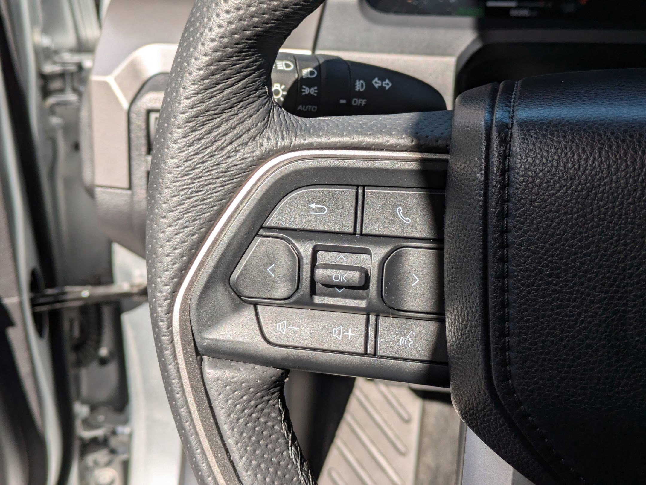 2024 Toyota Tacoma TRD Sport Double Cab photo 15