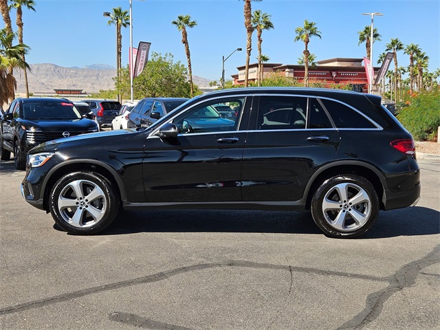 2022 Mercedes Benz GLC 300 photo 11