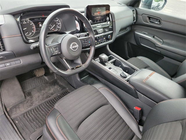 2024 Nissan Pathfinder Rock Creek photo 10