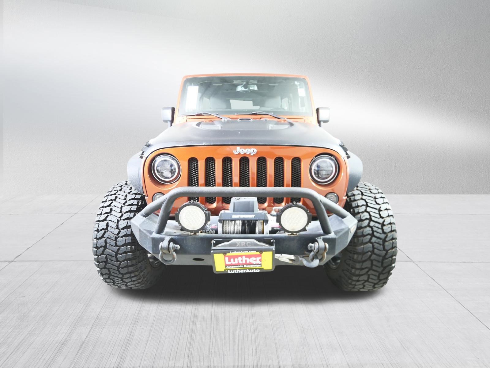 2014 Jeep Wrangler Unlimited Sport photo 2