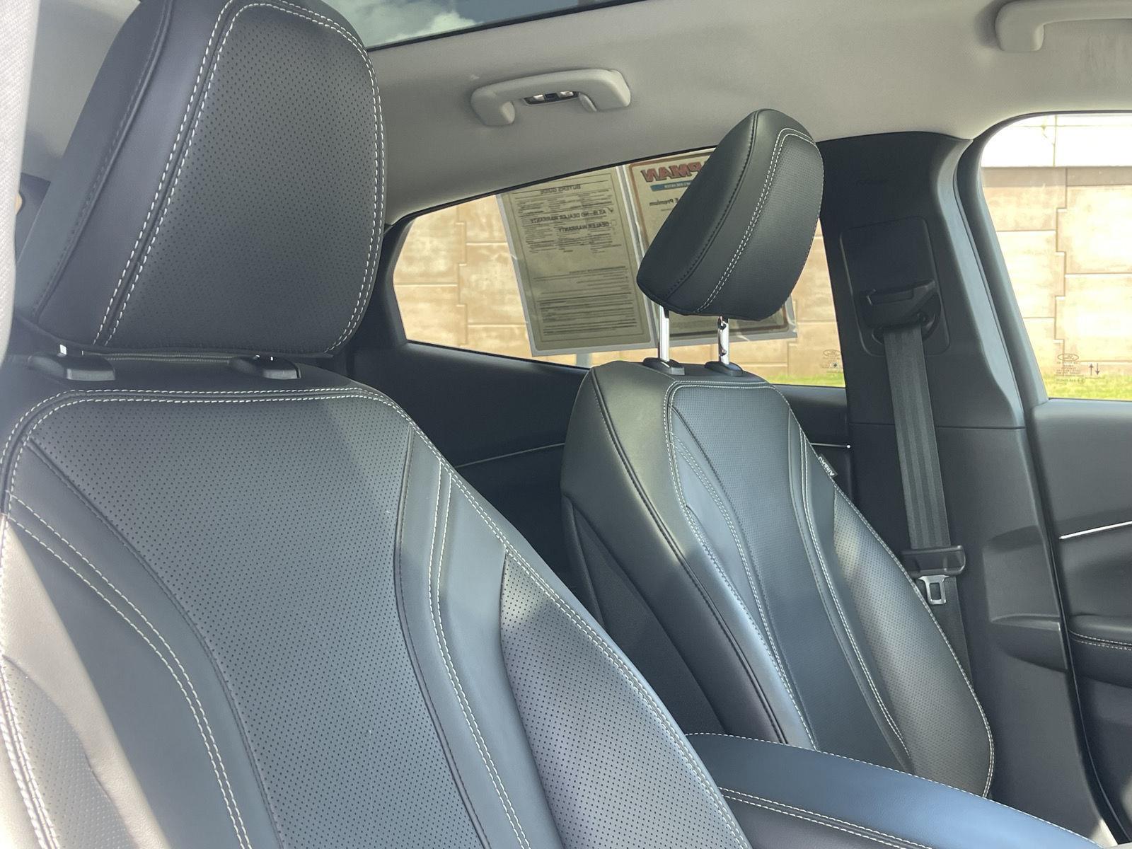 2022 Ford Mustang Mach-E Premium photo 14