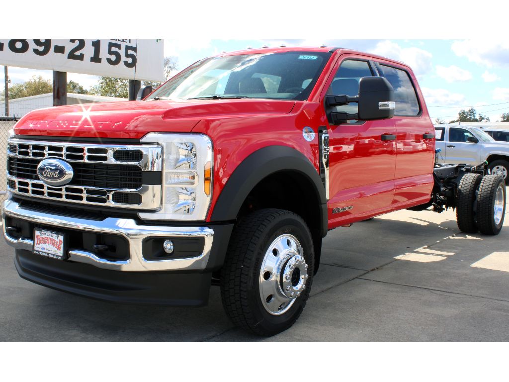 2026 Ford F-450 XLT photo 2