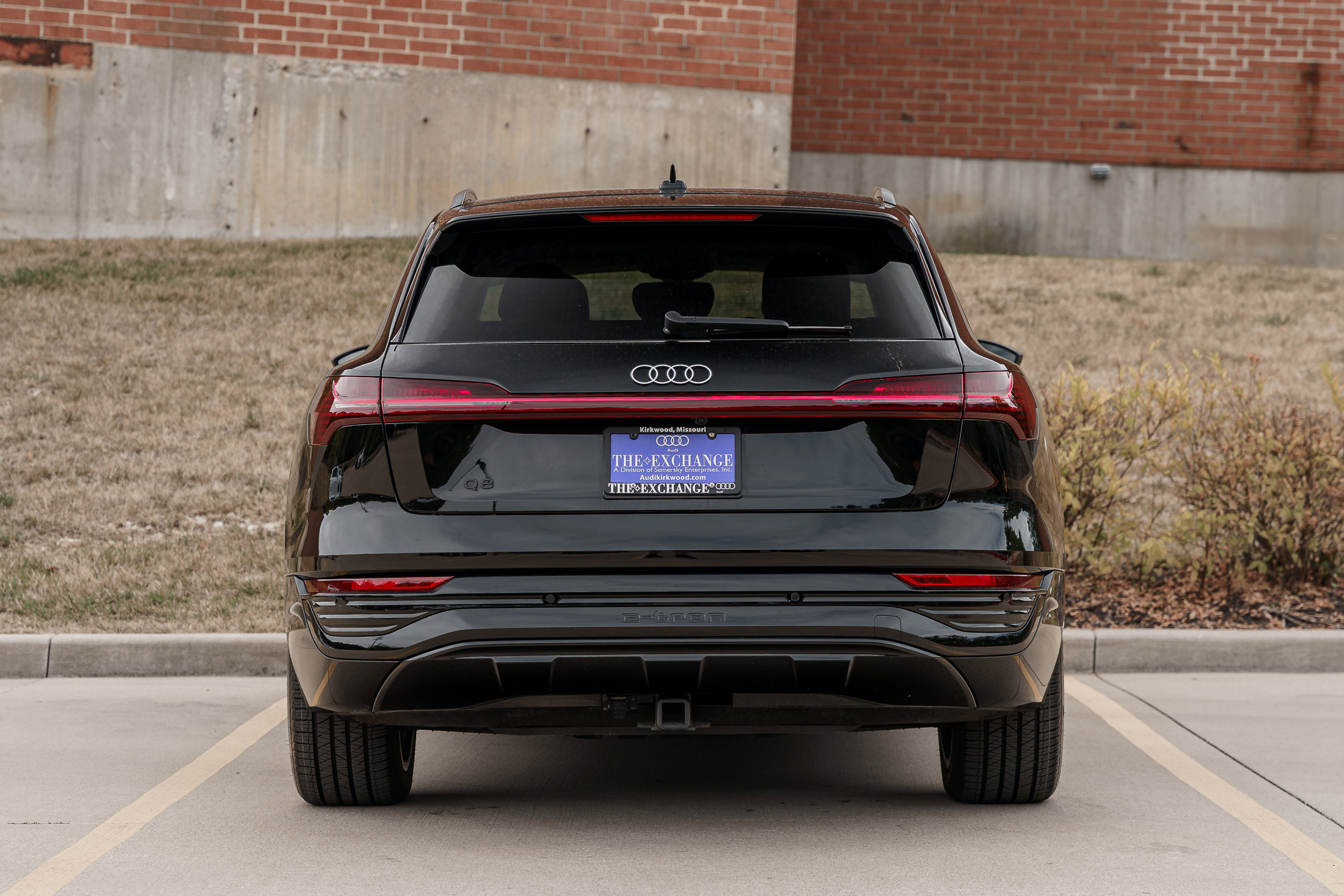 2024 Audi Q8 E-tron Prestige photo 28